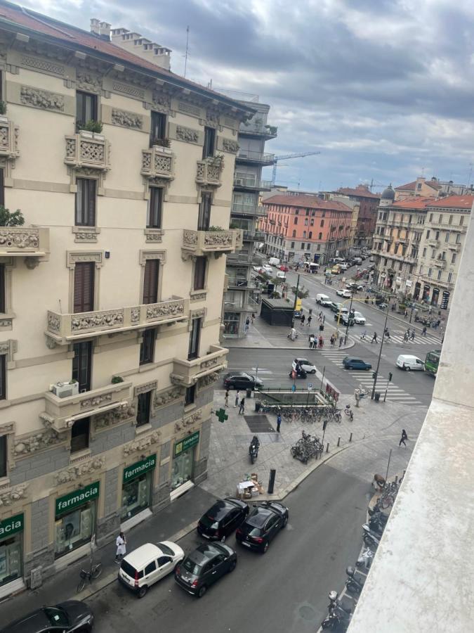 L'arche Argentina - The Window On The Shopping Street * Milan